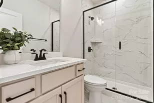 4180 Crk Brg Cir, Charlotte, NC 28213 - Photo 4