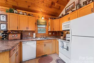 16 Hiawatha Dr, Maggie Valley, NC 28751 - Photo 12