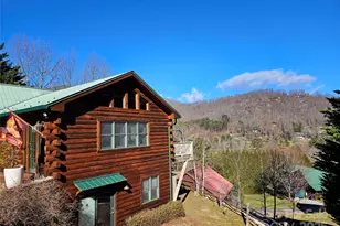16 Hiawatha Dr, Maggie Valley, NC 28751 - Photo 2