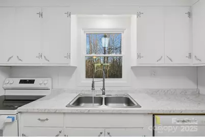 1206 Three Way Lane, Lenoir, NC 28645 - Photo 20