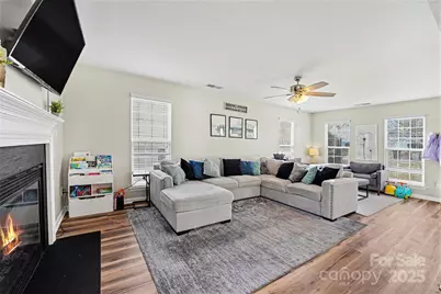 3518 Balsam Tree Drive, Charlotte, NC 28269 - Photo 2