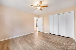 4715 Highlake Dr, Charlotte, NC 28215 - Photo 18