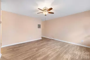 4715 Highlake Dr, Charlotte, NC 28215 - Photo 12