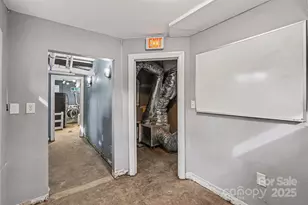 148 Shasta Ln, Charlotte, NC 28211 - Photo 12