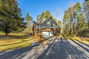 105 Boyd Dr, Flat Rock, NC 28731 - Photo 10