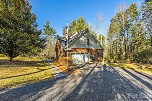 105 Boyd Dr, Flat Rock, NC 28731 - Photo 8