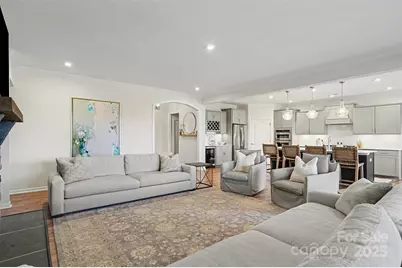 15209 Marymont Avenue, Huntersville, NC 28078 - Photo 2