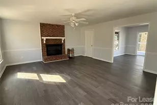 712 S Forest Ln, Belmont, NC 28012 - Photo 2