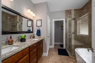 1261 10th St Pl NW, Hickory, NC 28601 - Photo 18