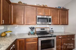 1261 10th St Pl NW, Hickory, NC 28601 - Photo 14