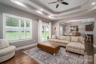 1261 10th St Pl NW, Hickory, NC 28601 - Photo 8