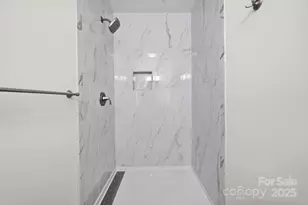 138 Kingsway Cir, Charlotte, NC 28214 - Photo 24