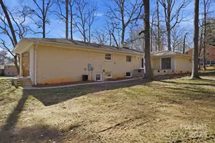 138 Kingsway Cir, Charlotte, NC 28214 - Photo 46