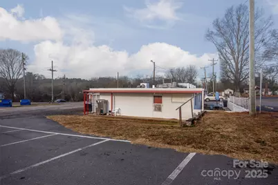 9140 Nc Hwy 90 Highway E, Stony Point, NC 28678 - Photo 14