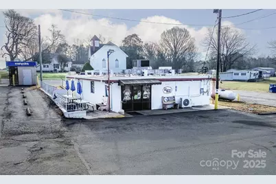 9140 Nc Hwy 90 Highway E, Stony Point, NC 28678 - Photo 2