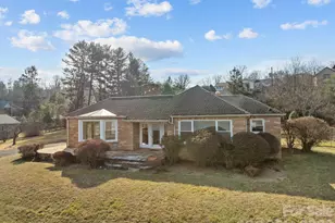 21 Edgewater Ln, Asheville, NC 28804 - Photo 6