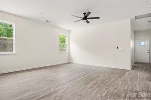 113 W Spencer St, East Spencer, NC 28039 - Photo 14