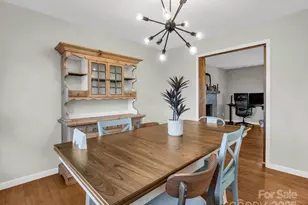 1717 Glenheath Dr, Hendersonville, NC 28791 - Photo 14