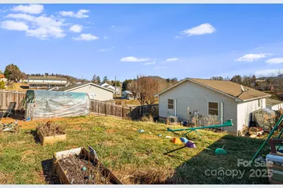 3 Elizabeth Street, Canton, NC 28716 - Photo 14