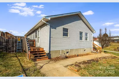 3 Elizabeth Street, Canton, NC 28716 - Photo 16