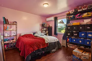 3 Elizabeth St, Canton, NC 28716 - Photo 8