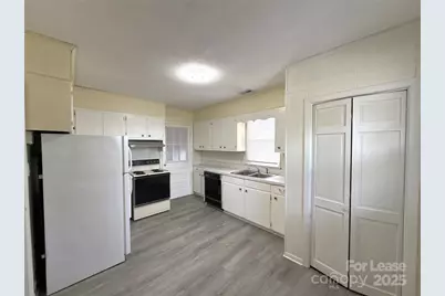 1516 Pleasant Plains Road, Matthews, NC 28105 - Photo 4