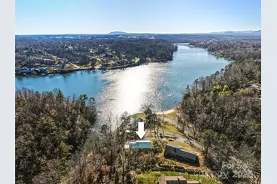 6294 Southlake Drive, Hickory, NC 28601 - Photo 2