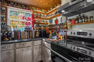 712 Main St, Chimney Rock, NC 28720 - Photo 16