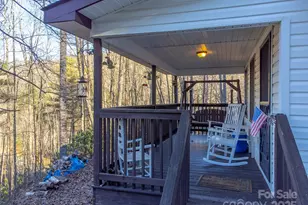 109 Hog Cove Rd, Sylva, NC 28779 - Photo 6