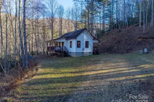 109 Hog Cove Rd, Sylva, NC 28779 - Photo 2