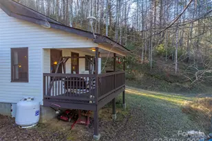 109 Hog Cove Rd, Sylva, NC 28779 - Photo 34