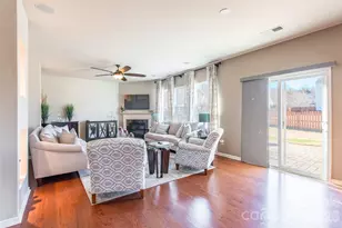 13708 Sunrise View Dr, Charlotte, NC 28278 - Photo 6