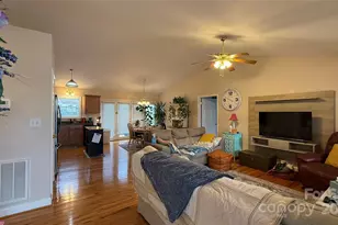 1140 Stephenson Ct, Lenoir, NC 28645 - Photo 10