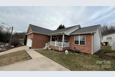 1140 Stephenson Court, Lenoir, NC 28645 - Photo 4