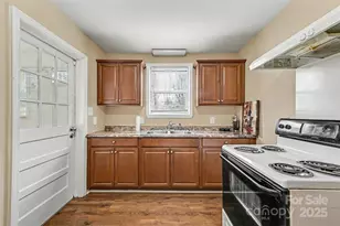 502 Crawford St, Shelby, NC 28150 - Photo 8