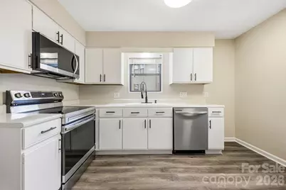 1605 Abbey Circle, Asheville, NC 28805 - Photo 6