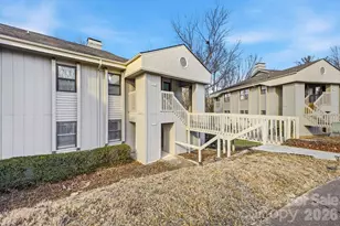 1605 Abbey Cir, Asheville, NC 28805 - Photo 2