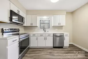 1605 Abbey Cir, Asheville, NC 28805 - Photo 6