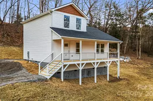 382 Holtzclaw St, Canton, NC 28716 - Photo 2