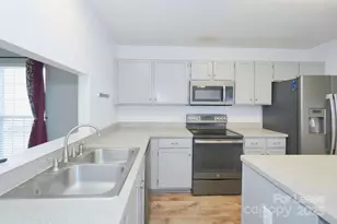 1542 Rumstone Ln, Charlotte, NC 28262 - Photo 8