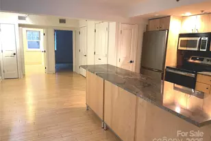 37 Hiawassee St, Asheville, NC 28801 - Photo 10