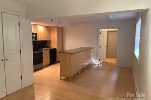 37 Hiawassee St, Asheville, NC 28801 - Photo 6