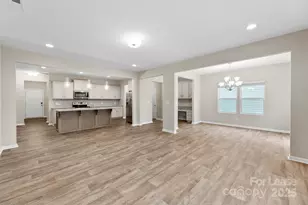 8562 River Ridge Dr, Charlotte, NC 28213 - Photo 8