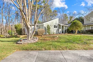911 Sardis Cove Dr, Charlotte, NC 28270 - Photo 2