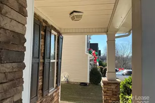 5830 Langwell Ln, Charlotte, NC 28278 - Photo 4