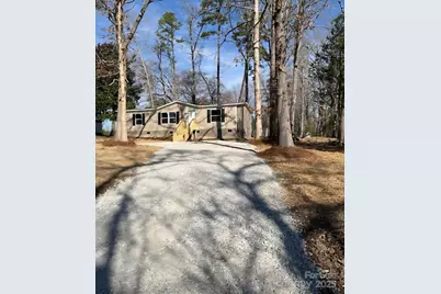 702 Mullinax Circle, Blacksburg, SC 29702 - Photo 2