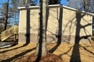 702 Mullinax Cir, Blacksburg, SC 29702 - Photo 4