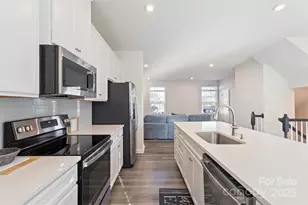 2016 Tupelo Grv Ln, Gastonia, NC 28054 - Photo 16