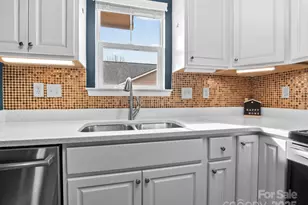 1002 Deermouse Way, Hendersonville, NC 28792 - Photo 10