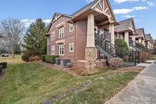 1002 Deermouse Way, Hendersonville, NC 28792 - Photo 2